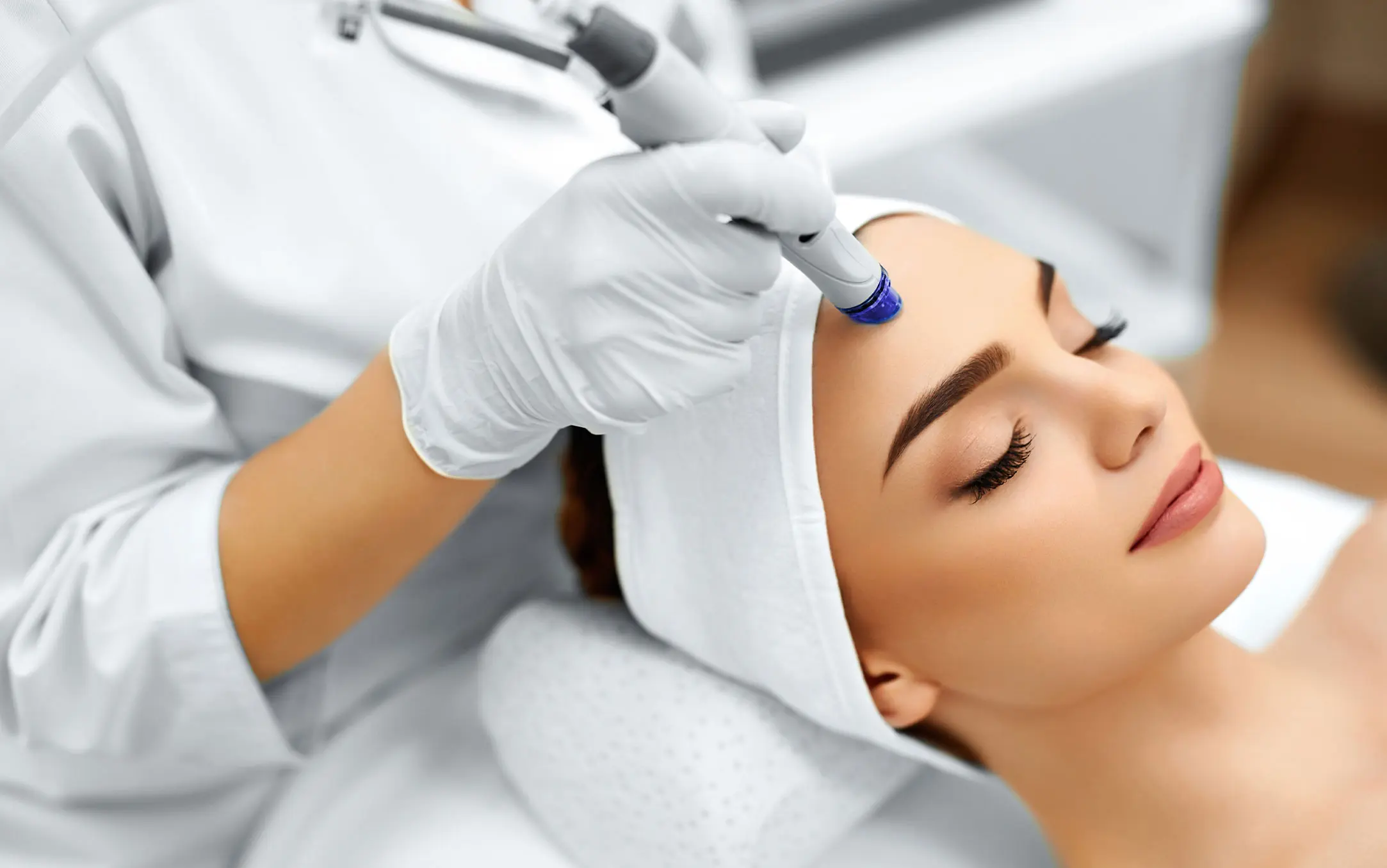 What Is Collagen Lift Therapy and How Can It Help Ageing, Loose Skin Shepperton?